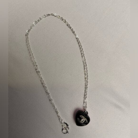Chanel Black Pink Heart Pendant Necklace - Picture 1 of 4